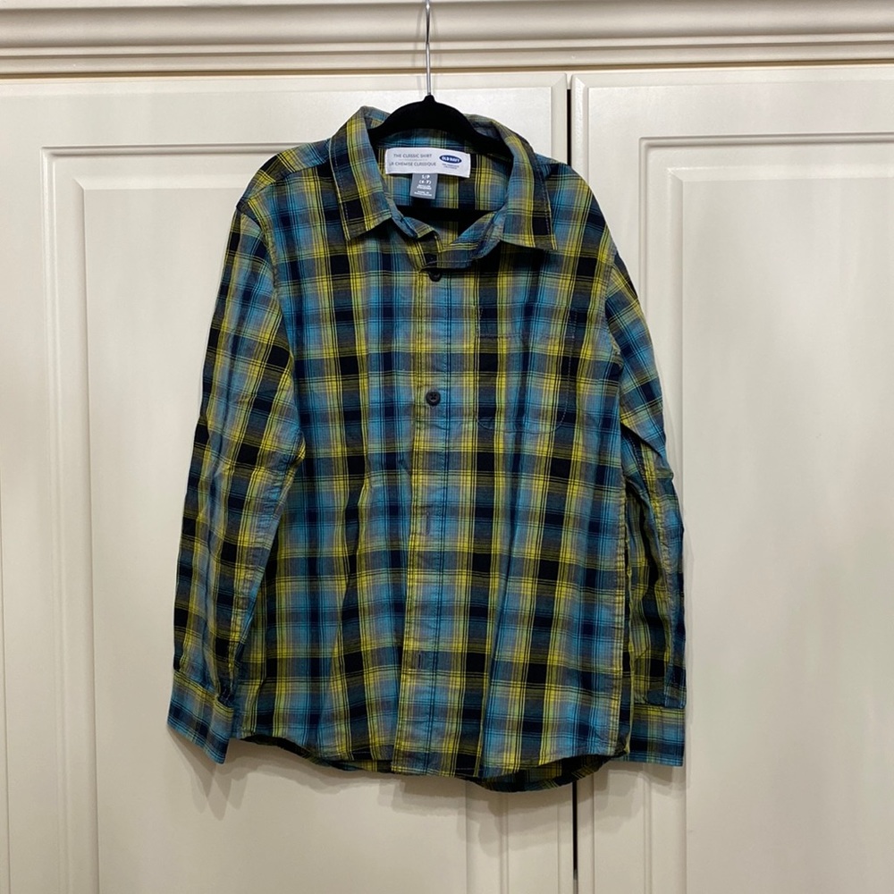 Old Navy Boys…Small 6/7…long sleeve bottom down